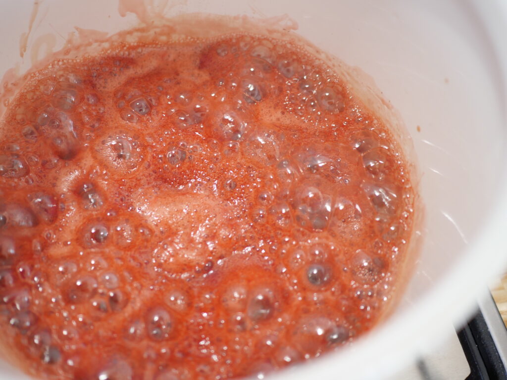 いちごジャム　作り方　フレッシュ感　苺　甜菜糖　レモン汁