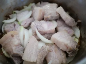 簡単レシピ 豚バラ肉のリエットの作り方 豚バラ肉 鍋で焼く