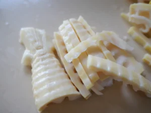 簡単レシピ 土鍋で炊く たけのこごはんの作り方 筍 カット