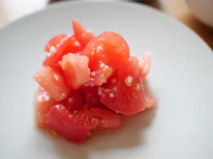 トマトの塩麹漬け、初夏の発酵おかずとお漬物 トマト 塩麹 作り置き お漬物