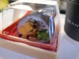 京都ひとり旅 美と食を慈しむ街歩き ディーンアンドデルーカ 京都 烏丸通 DEAN & DELUCA 惣菜 恵方巻き